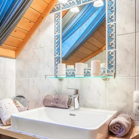 شاليه Bergchalet Am Tonimoertlhof *