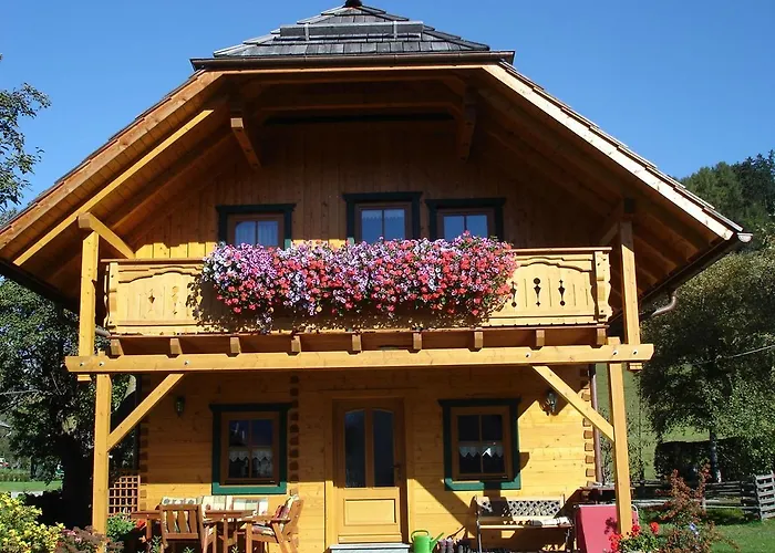 Chalet Bergchalet Am Tonimoertlhof *